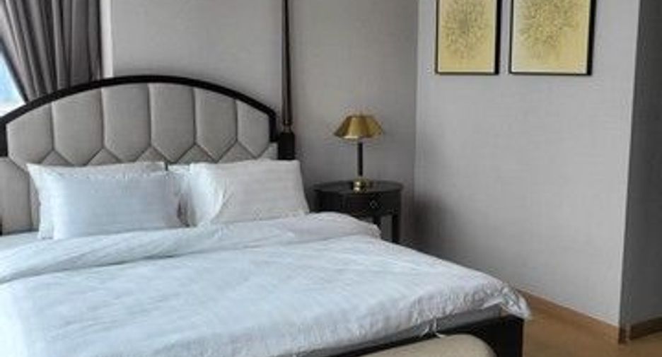 For sale 2 bedrooms condo in Watthana, Bangkok
