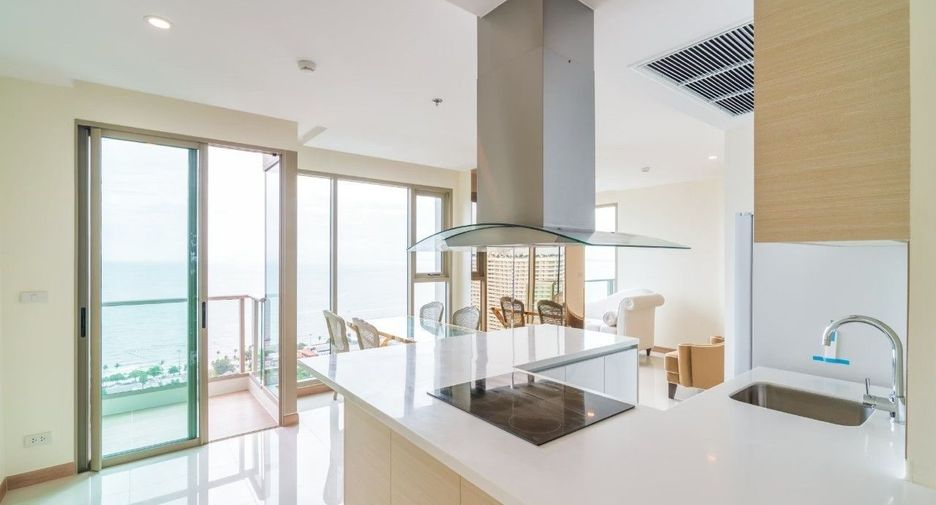 For sale 2 bedrooms condo in Jomtien, Pattaya