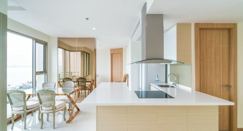 For sale 2 bedrooms condo in Jomtien, Pattaya