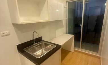 À vendre 1 chambre condo à Bang Khun Thian, Bangkok