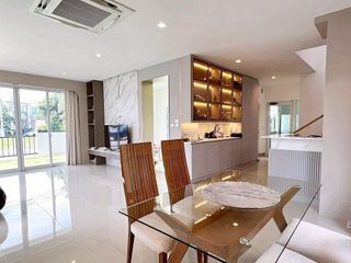 Casa en venta de 4 habitaciones en Pak Kret, Nonthaburi