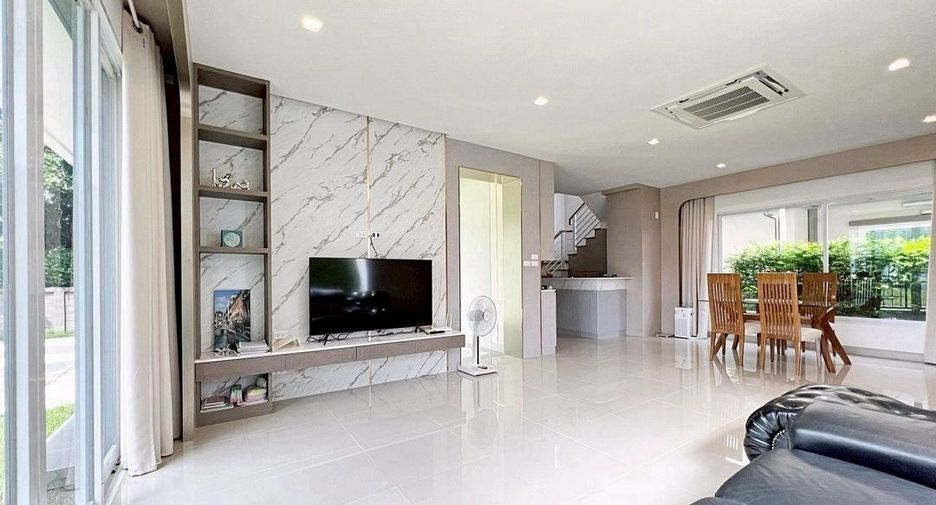 出售 4 卧室 独立屋 在 Pak Kret, Nonthaburi