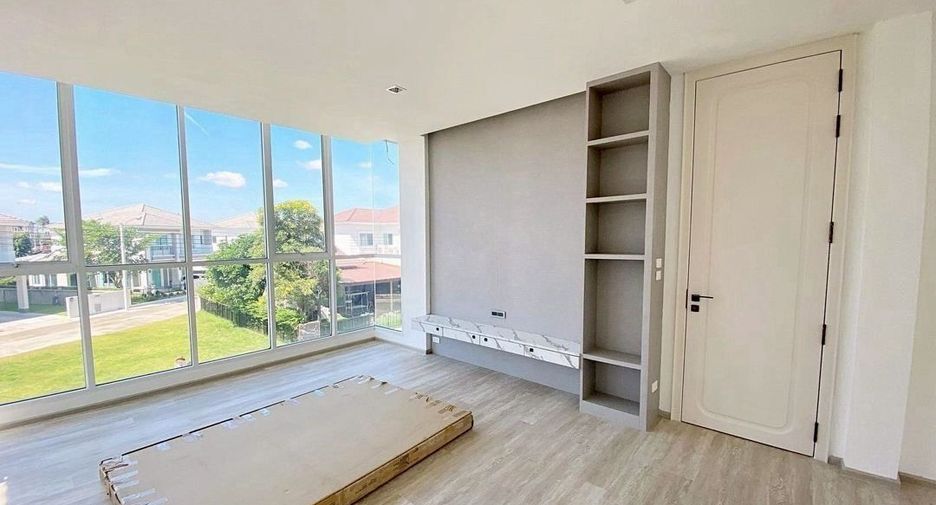 出售 4 卧室 独立屋 在 Pak Kret, Nonthaburi