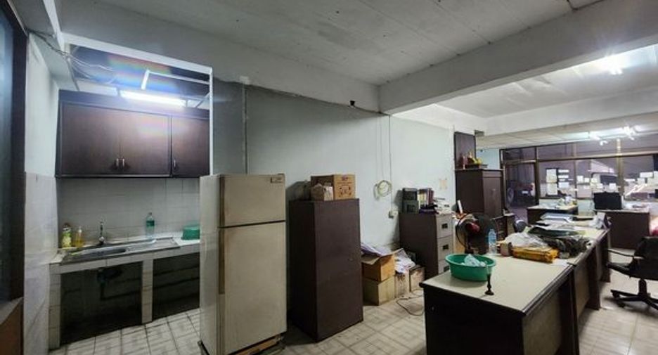 Almacén en alquiler en Mueang Samut Sakhon, Samut Sakhon