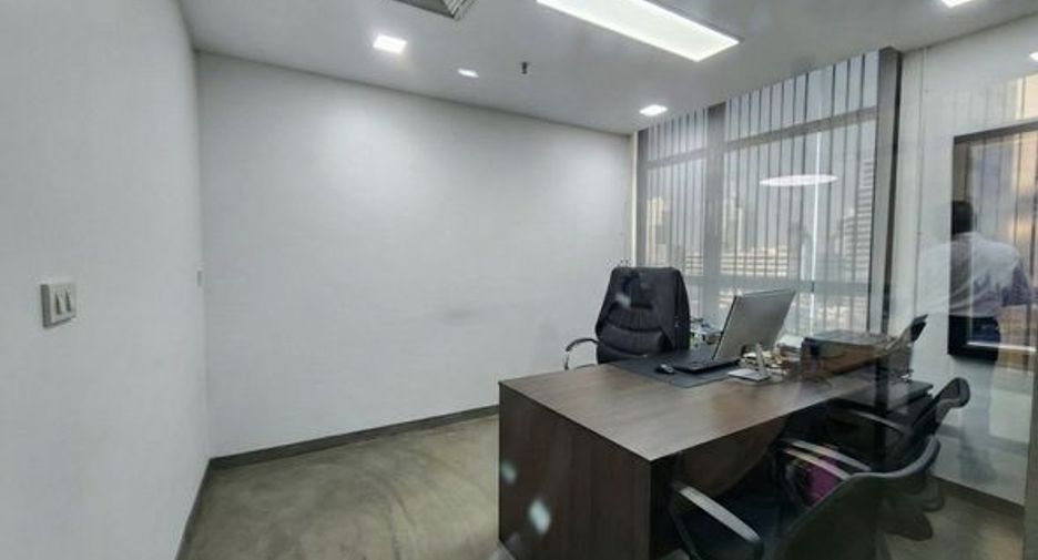 Büro zum Kauf mit 1 Zimmer in Bang Rak, Bangkok