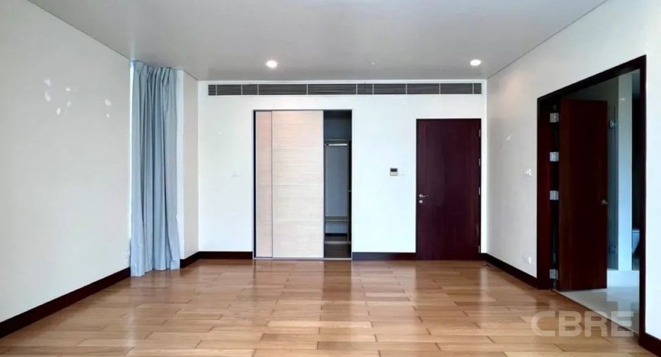 Продажа 4 спальни кондо в Патхум Щан, Бангкок
