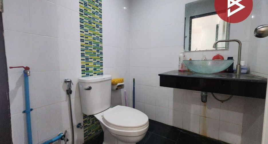 For sale 3 bedrooms townhouse in Mueang Chon Buri, Chonburi