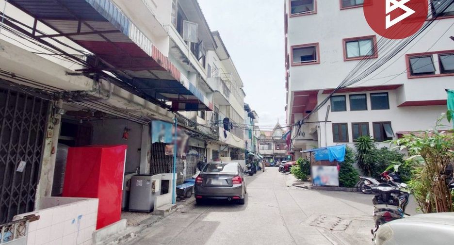 Gewerbefläche zum Kauf mit 2 Zimmer in Khlong San, Bangkok