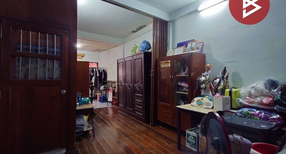 Gewerbefläche zum Kauf mit 2 Zimmer in Khlong San, Bangkok