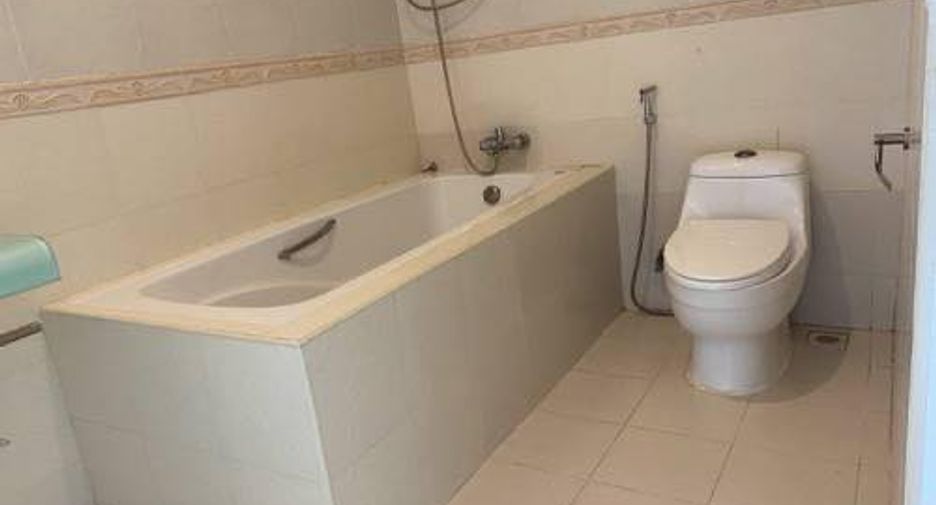 À vendre 3 chambres villa à East Pattaya, Pattaya