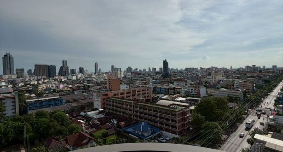 For rent 2 bedrooms condo in Khlong San, Bangkok