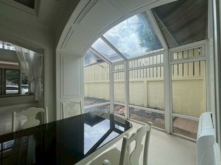For rent 4 bedrooms townhouse in Khlong Toei, Bangkok