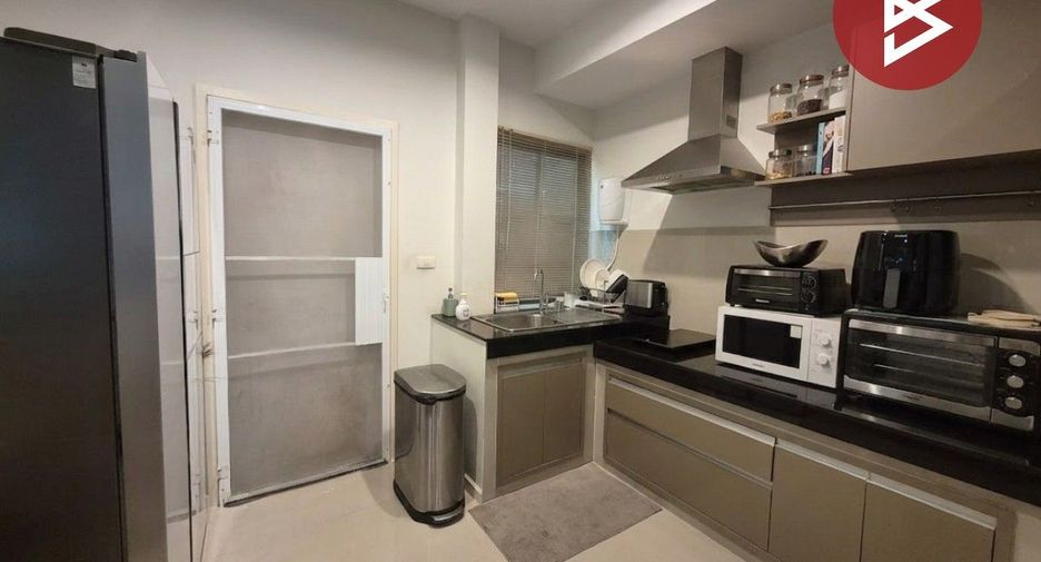 À vendre 3 chambres maison à Ban Bueng, Chonburi