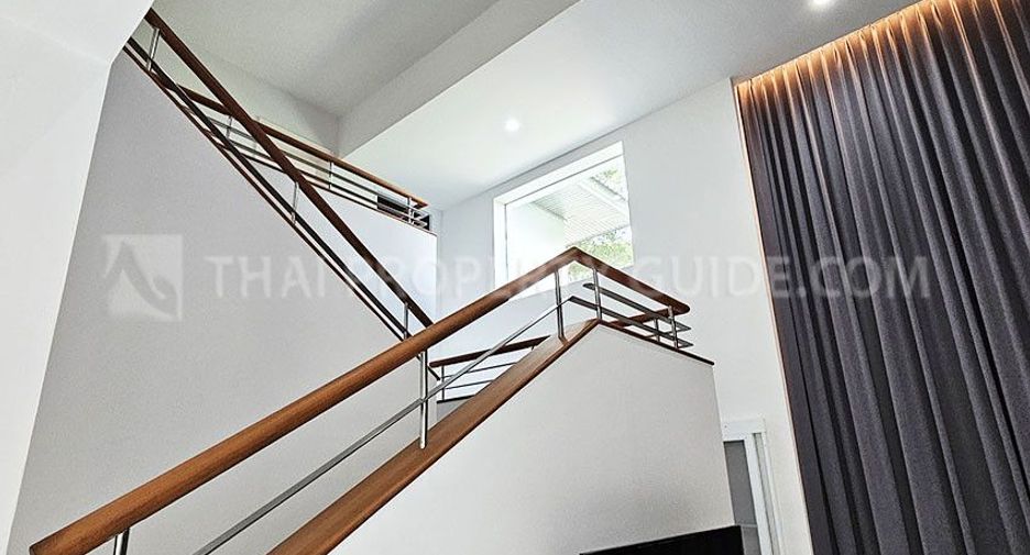 For rent 5 bedrooms house in Pak Kret, Nonthaburi