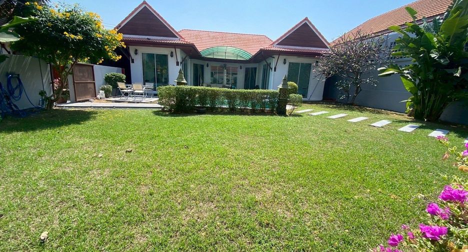 For rent 3 ベッドルーム villa in East Pattaya, Pattaya