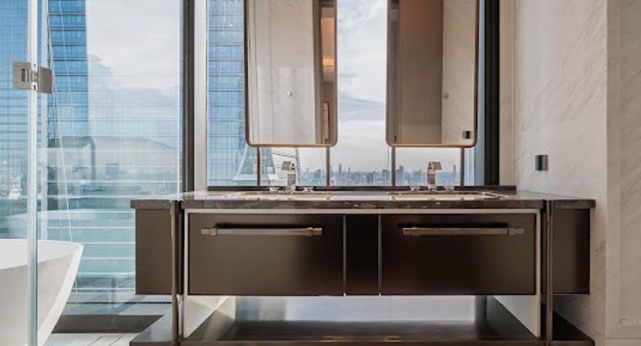 For rent and for sale 2 bedrooms condo in Sathon, Bangkok