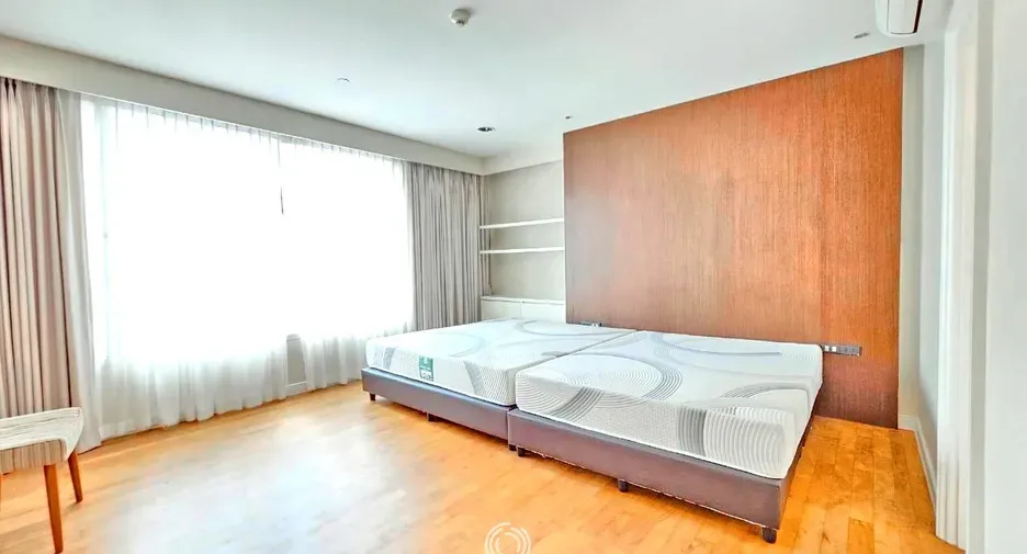 À louer 3 chambres condo à Watthana, Bangkok