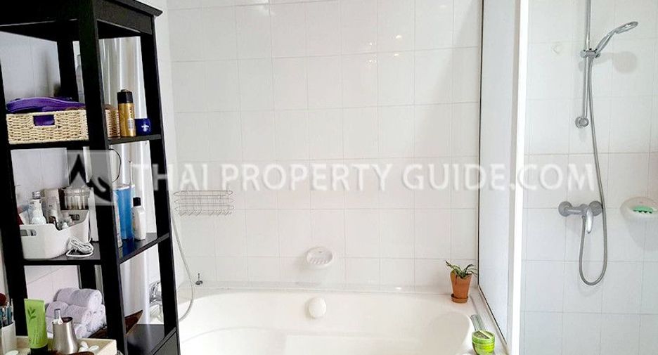 For rent 5 bedrooms house in Pak Kret, Nonthaburi