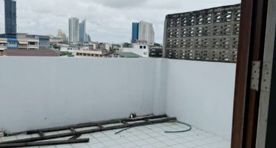 Gewerbefläche zum Kauf mit 2 Zimmer in Bang Kho Laem, Bangkok