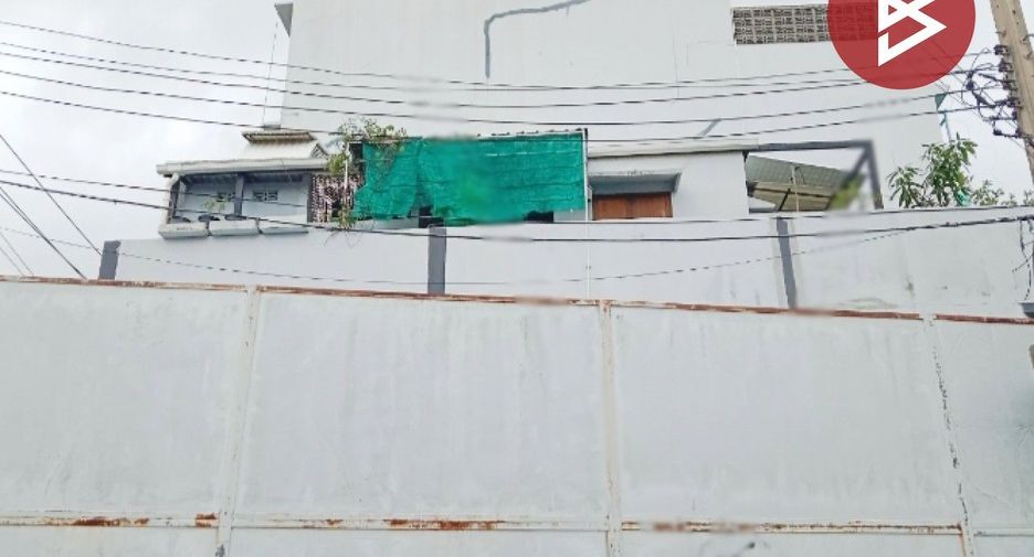 Gewerbefläche zum Kauf mit 2 Zimmer in Bang Kho Laem, Bangkok