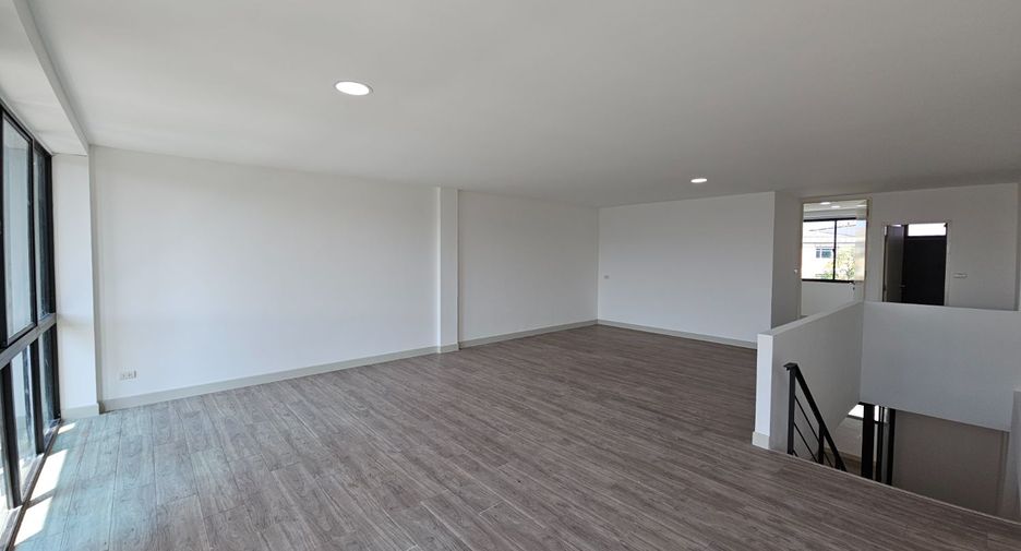 For rent 1 bed townhouse in Bueng Kum, Bangkok