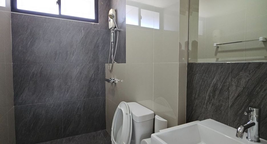 For rent 1 bed townhouse in Bueng Kum, Bangkok
