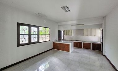 For sale 5 bedrooms house in Bang Bua Thong, Nonthaburi