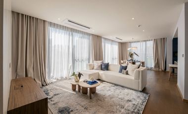 For rent 3 bedrooms condo in Khlong Toei, Bangkok