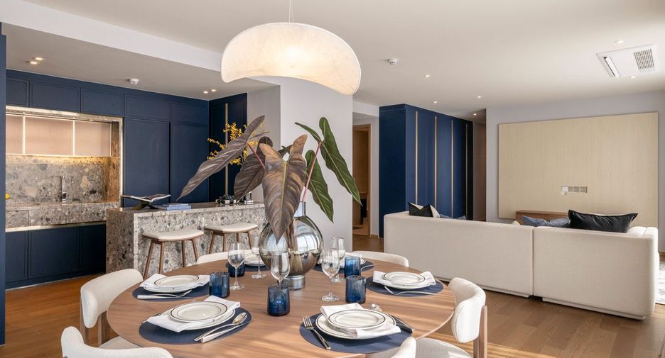 For rent 3 bedrooms condo in Khlong Toei, Bangkok
