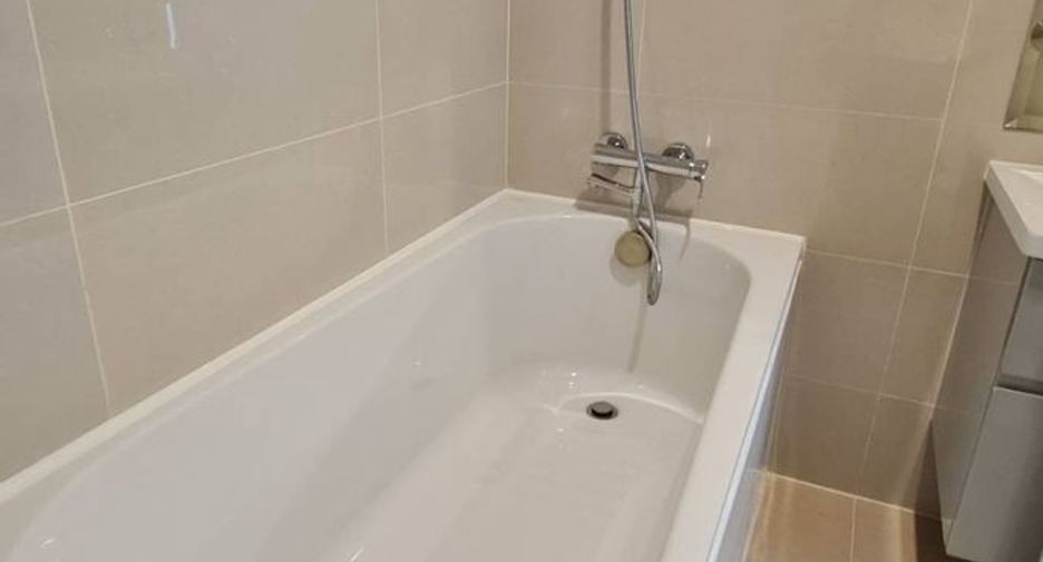 À vendre 1 chambre condo à Si Racha, Chonburi