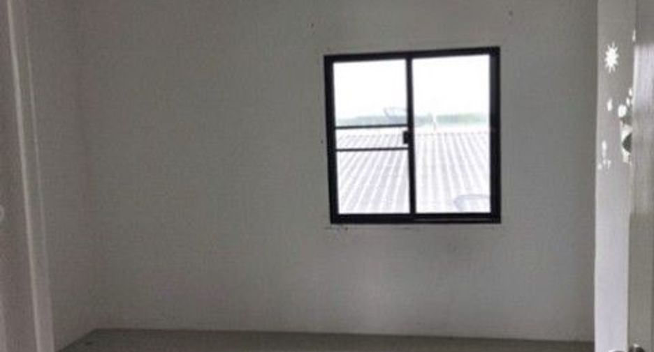 À vendre 1 chambre maison de ville à Ban Khai, Rayong