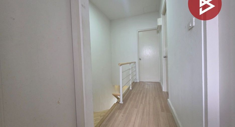 Reihenhaus zur Miete und zum Kauf mit 3 Zimmer in Mueang Samut Prakan, Samut Prakan