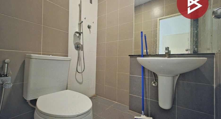 Reihenhaus zur Miete und zum Kauf mit 3 Zimmer in Mueang Samut Prakan, Samut Prakan