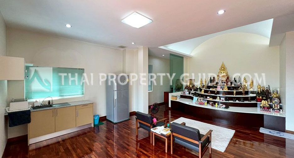 For sale 4 bedrooms house in Bang Phli, Samut Prakan