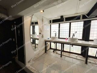 For sale 5 ベッドルーム retail Space in Phra Nakhon, Bangkok