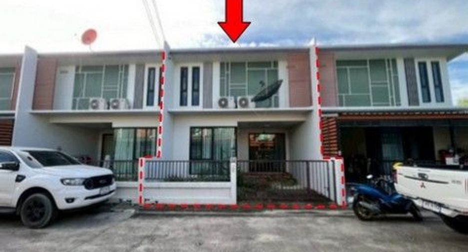 À vendre 1 chambre maison de ville à Ban Khai, Rayong