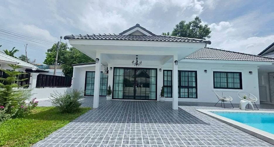 For sale 3 bedrooms house in East Pattaya, Pattaya