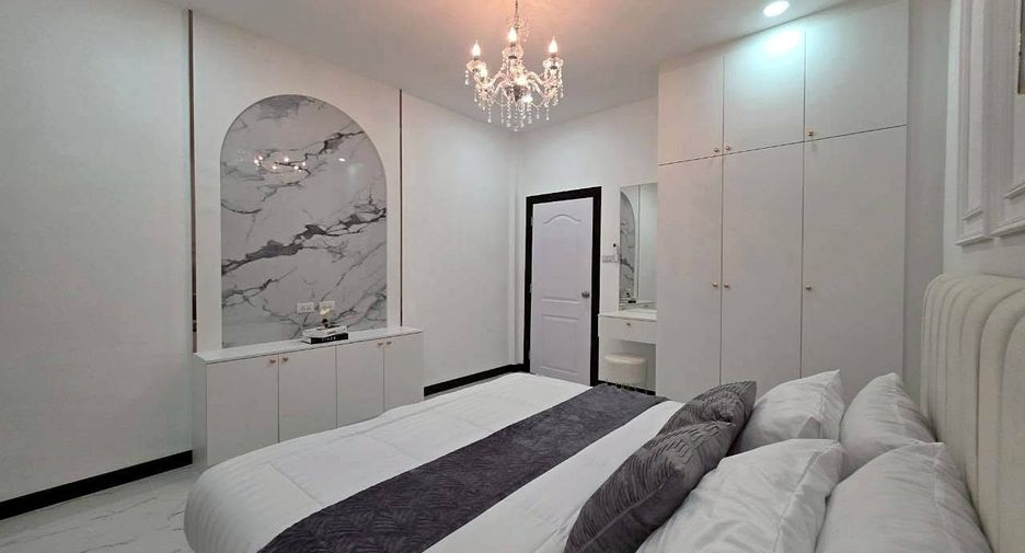 For sale 3 bedrooms house in East Pattaya, Pattaya