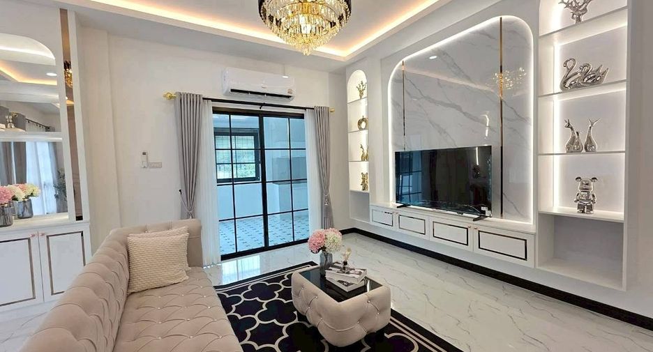 For sale 3 bedrooms house in East Pattaya, Pattaya