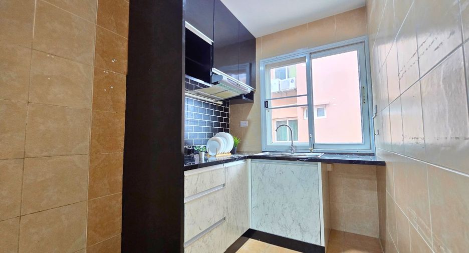Wohnung zum Kauf mit 1 Zimmer in Huai Khwang, Bangkok