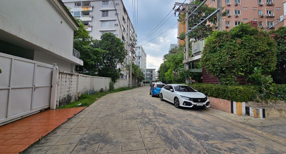 Wohnung zum Kauf mit 1 Zimmer in Huai Khwang, Bangkok