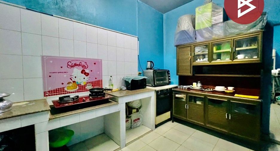 Gewerbefläche zum Kauf mit 4 Zimmer in Thung Khru, Bangkok