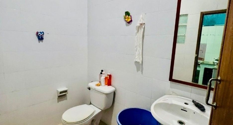 Gewerbefläche zum Kauf mit 4 Zimmer in Thung Khru, Bangkok