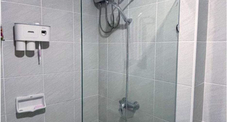 For rent studio condo in Pratumnak, Pattaya