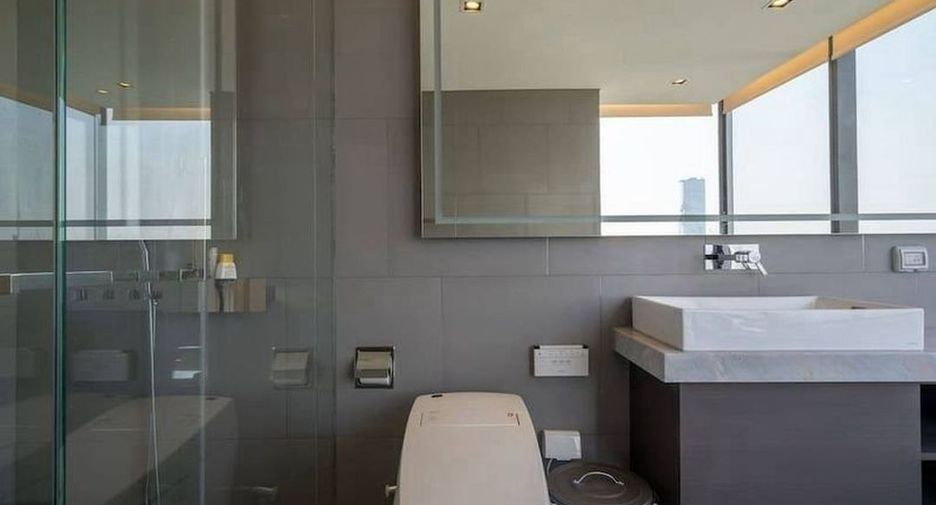 For rent そして for sale 2 ベッドルーム condo in Sathon, Bangkok