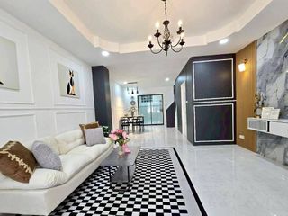 For rent 2 bedrooms townhouse in Bang Lamung, Chonburi