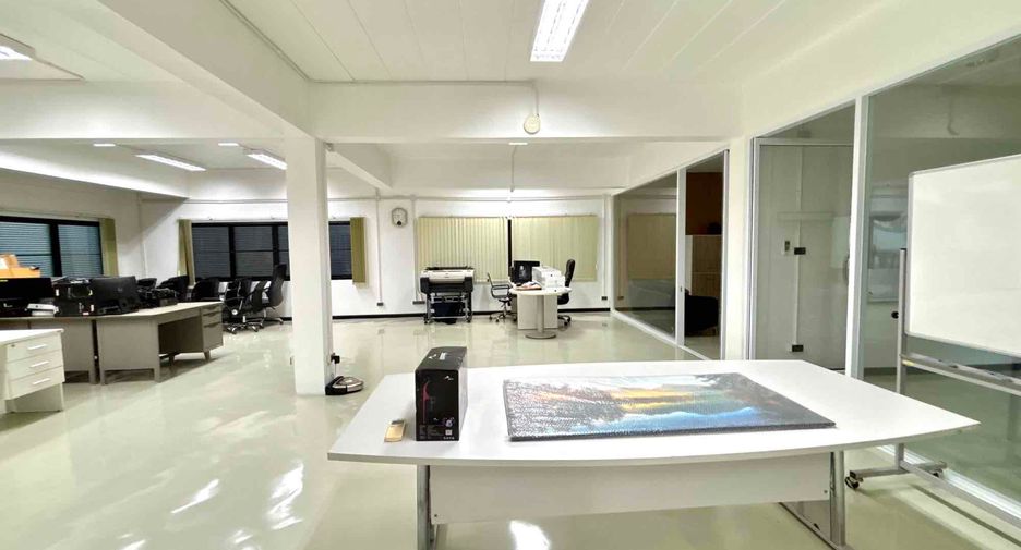 For sale and for rent 10 bedrooms office in Bang Na, Bangkok