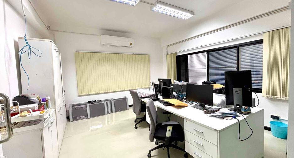 For sale and for rent 10 bedrooms office in Bang Na, Bangkok