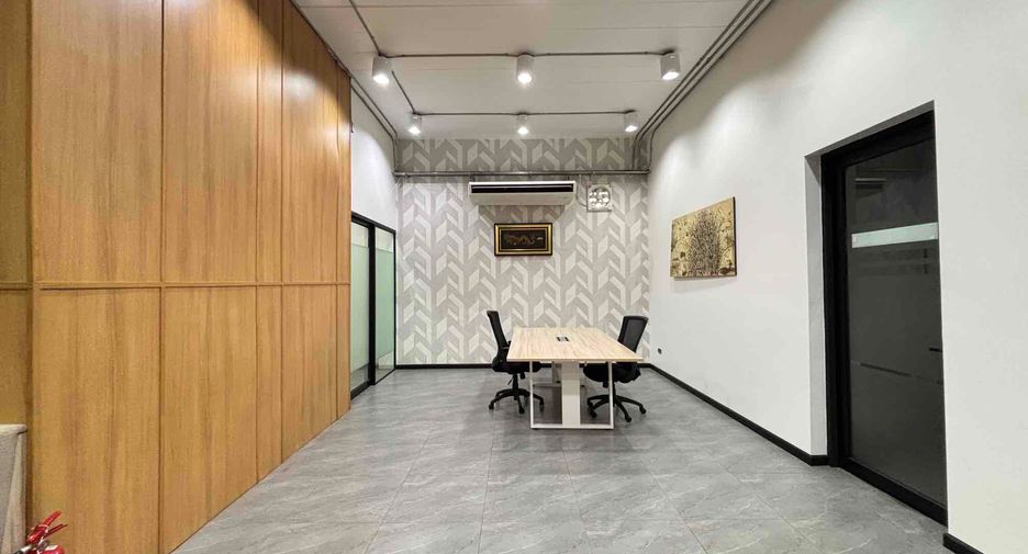 For sale and for rent 10 bedrooms office in Bang Na, Bangkok