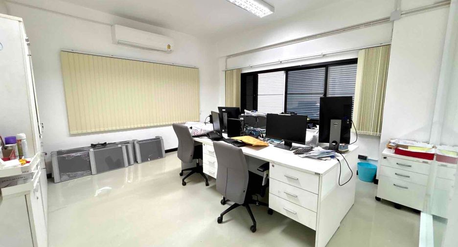 For sale and for rent 10 bedrooms office in Bang Na, Bangkok